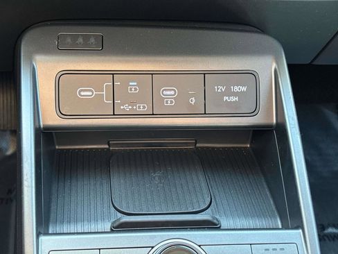 Certified 2026 Hyundai Kona SEL Premium AWD/4WD image 17