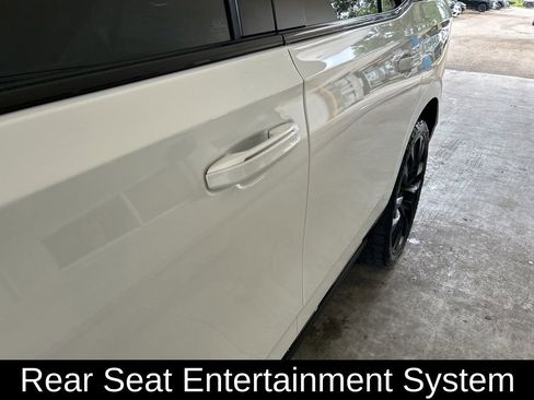 Used 2024 Cadillac Escalade V AWD/4WD image 20