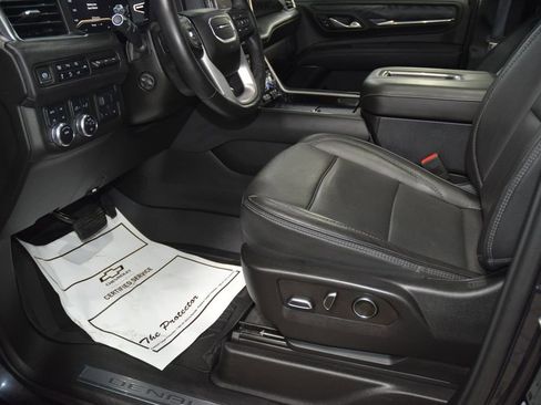 Used 2024 GMC Yukon XL Denali w/ Advanced Technology Package AWD/4WD image 40