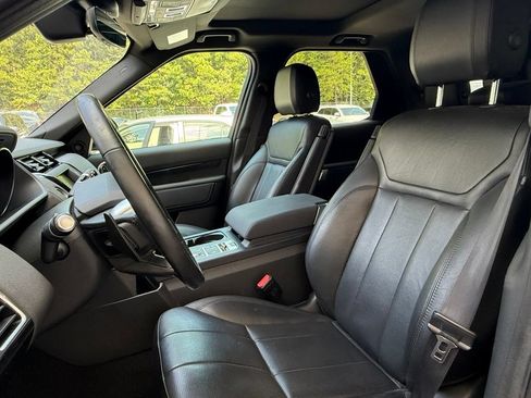 Used 2017 Land Rover Discovery SE AWD/4WD image 10