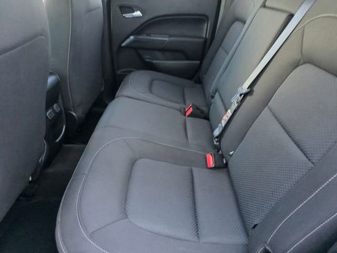 Used 2017 Chevrolet Colorado LT image 12