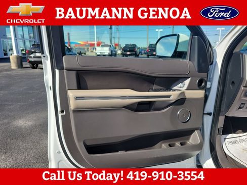 Used 2019 Ford Expedition Max XLT w/ Equipment Group 202A AWD/4WD image 10