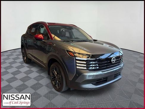 New 2026 Nissan Kicks SR FWD image 1