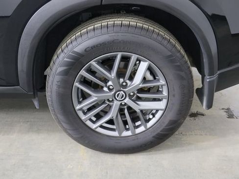 Used 2021 Nissan Rogue S image 38