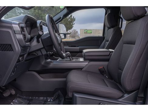 New 2026 Ford F150 XLT w/ Equipment Group 302A MID AWD/4WD image 15