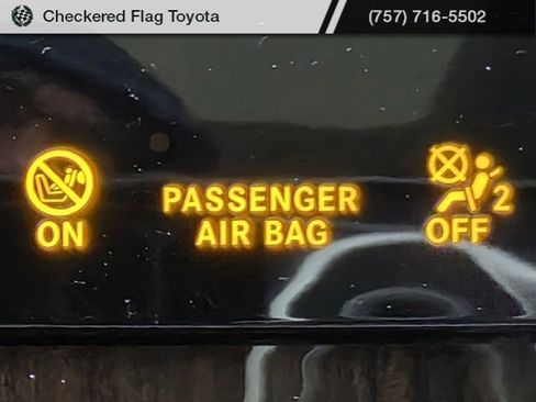 Used 2022 Mercedes-Benz GLC 300 4MATIC image 36