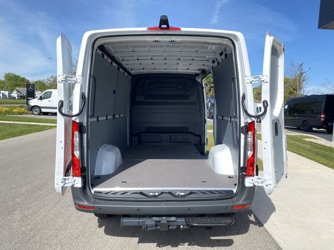 New 2026 Mercedes-Benz Sprinter 2500 image 4