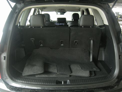 Certified 2023 Kia Telluride LX image 18