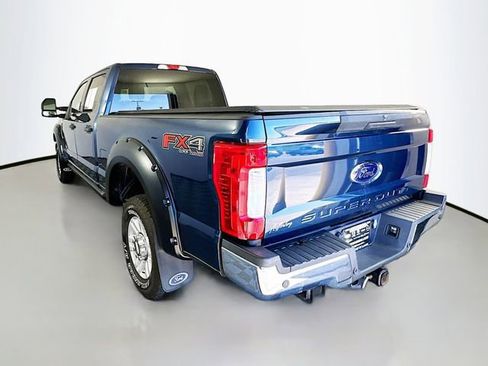 Used 2017 Ford F250 XLT w/ XLT Value Package AWD/4WD image 5