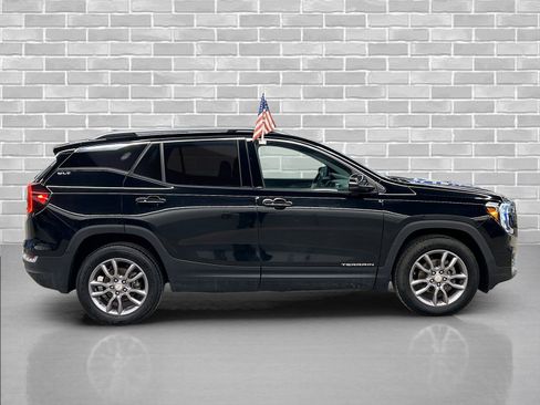 Used 2023 GMC Terrain SLT image 6