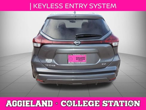Used 2024 Nissan Kicks SV FWD image 5