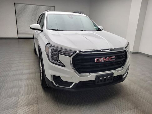 Used 2022 GMC Terrain SLE w/ Driver Convenience Package FWD image 14