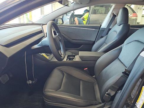 Used 2024 Tesla Model 3 Long Range RWD image 7