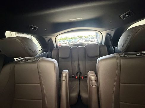 Certified 2021 Mercedes-Benz GLS 450 4MATIC image 35