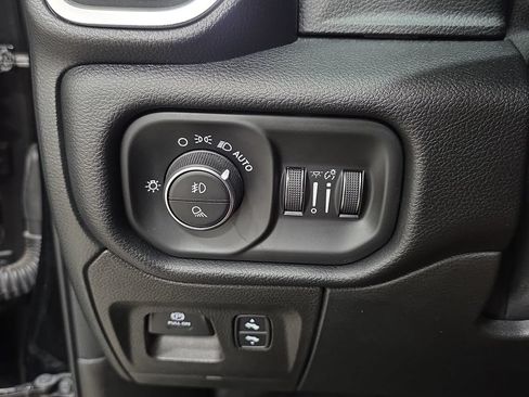 Used 2022 RAM 1500 Laramie w/ Sport Appearance Package AWD/4WD image 23