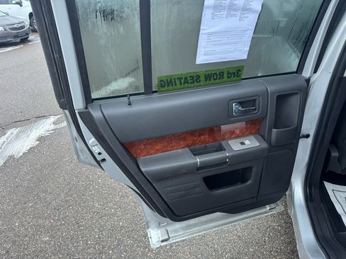 Used 2010 Ford Flex Limited image 13