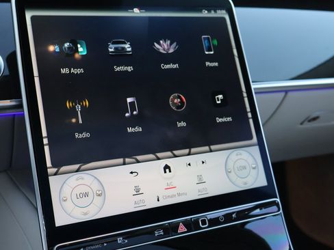 Certified 2021 Mercedes-Benz S 580 4MATIC Sedan image 30