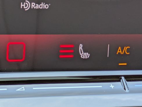 New 2026 Volkswagen Tiguan SE R-Line FWD image 25