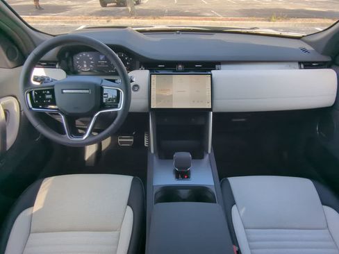 New 2026 Land Rover Discovery Sport Landmark AWD/4WD image 16