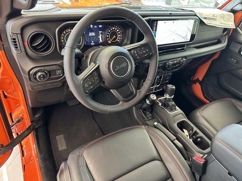 New 2025 Jeep Gladiator Rubicon image 13