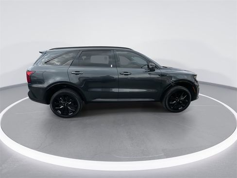 Used 2022 Kia Sorento SX image 9