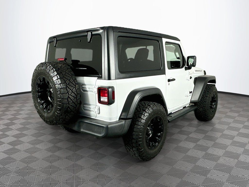 Used 2022 Jeep Wrangler Sport AWD/4WD image 10