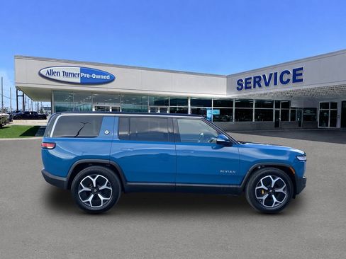Used 2023 Rivian R1S Adventure AWD/4WD image 9