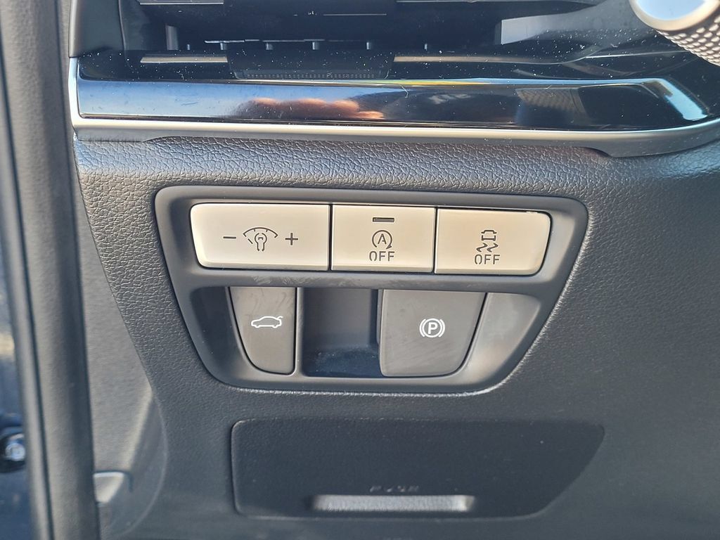 Used 2023 Genesis G80 2.5T RWD image 24