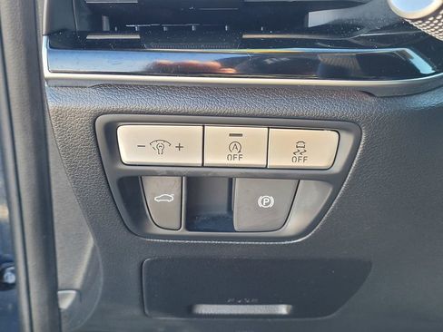 Used 2023 Genesis G80 2.5T image 24