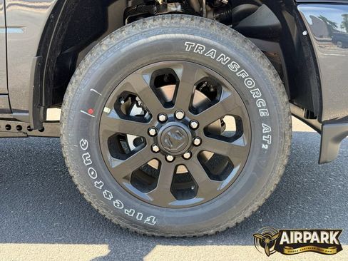 New 2026 RAM 2500 Big Horn AWD/4WD image 10