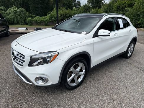 Used 2020 Mercedes-Benz GLA 250 4MATIC image 3