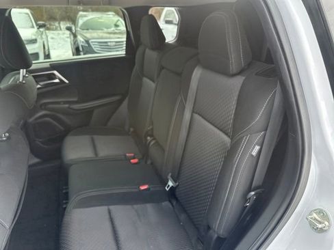 Used 2022 Mitsubishi Outlander ES image 26