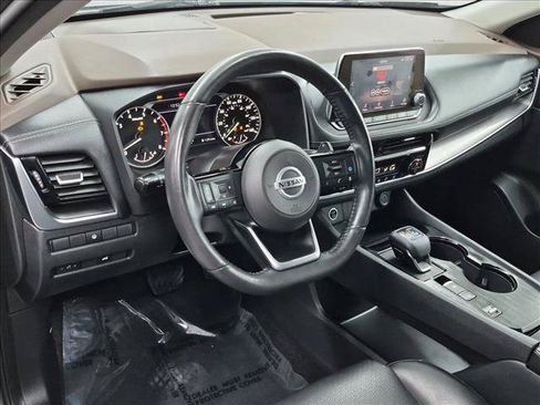 Used 2021 Nissan Rogue SV w/ Premium Package FWD image 10