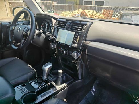 Used 2024 Toyota 4Runner TRD Off-Road Premium w/ Moonroof Package AWD/4WD image 11