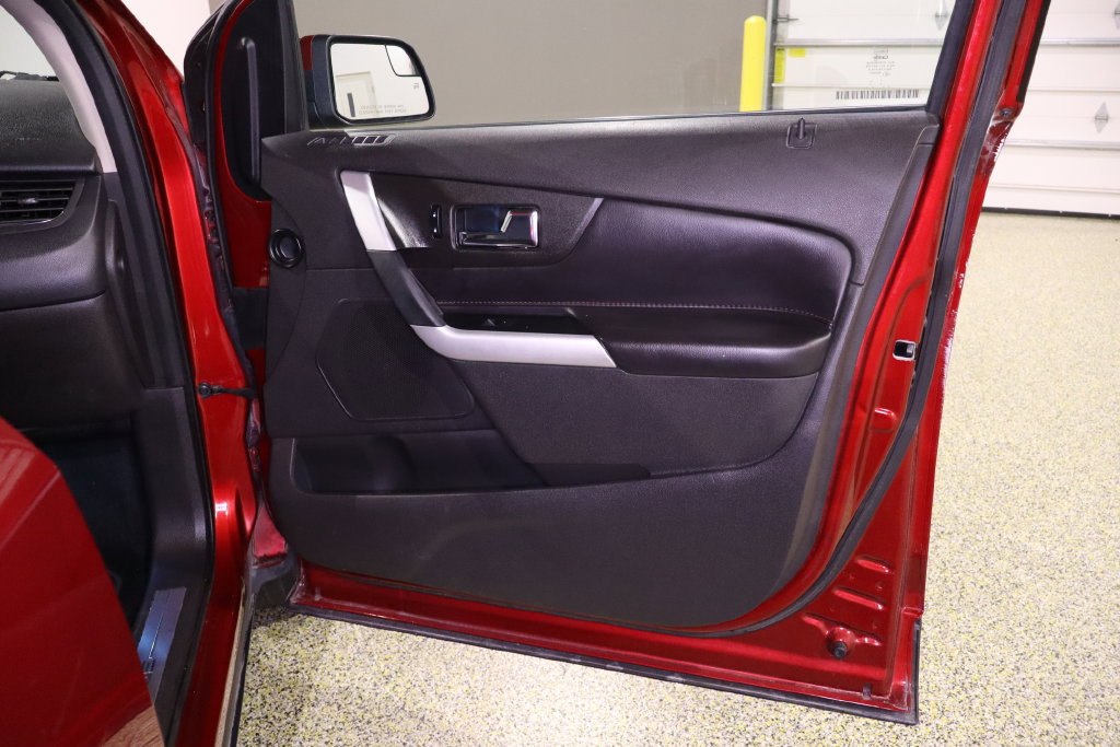 Used 2013 Ford Edge Limited FWD image 37