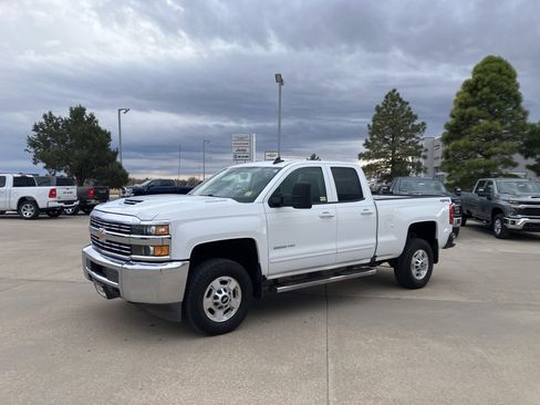 Used 2017 Chevrolet Silverado 2500 LT image 1