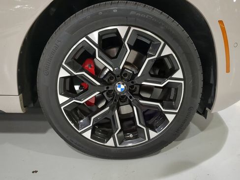 Certified 2025 BMW X3 xDrive30i w/ Premium Package AWD/4WD image 6