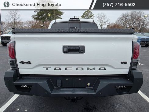 Used 2022 Toyota Tacoma SR image 5