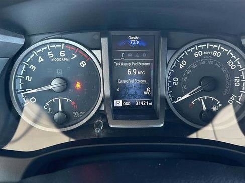 Certified 2020 Toyota Tacoma TRD Sport image 27