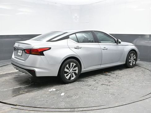 Used 2021 Nissan Altima 2.5 S image 7