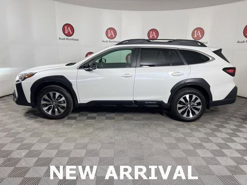 Used 2025 Subaru Outback Limited image 4