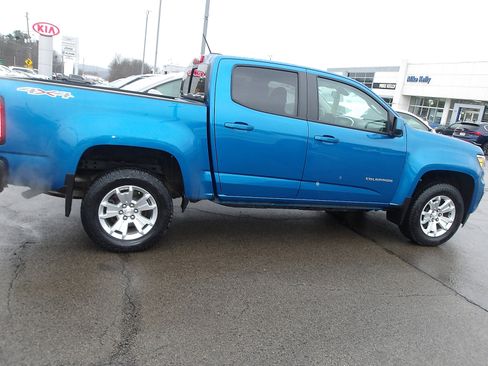 Used 2021 Chevrolet Colorado LT w/ LT Convenience Package image 8