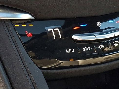 Certified 2024 Cadillac XT6 Luxury image 22