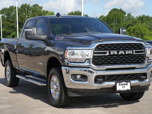 Used 2024 RAM 2500 Big Horn AWD/4WD image 2