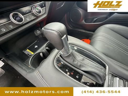 Used 2025 Honda HR-V EX-L image 15
