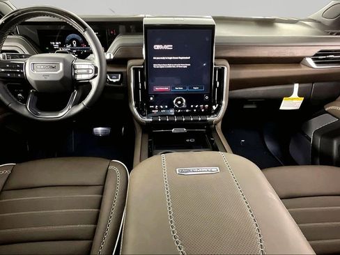 New 2026 GMC Yukon Denali Ultimate AWD/4WD image 6