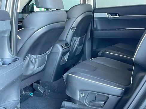Used 2023 Hyundai Palisade SEL image 15