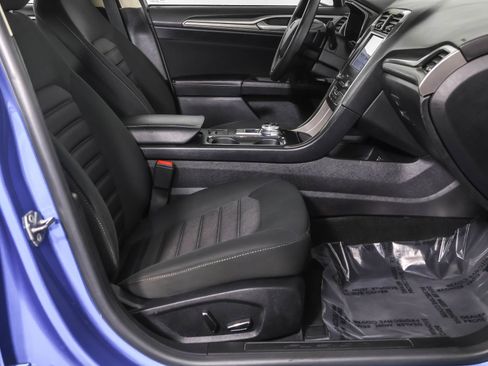Used 2019 Ford Fusion SE image 44
