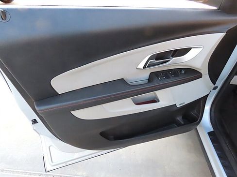 Used 2011 Chevrolet Equinox LTZ image 28