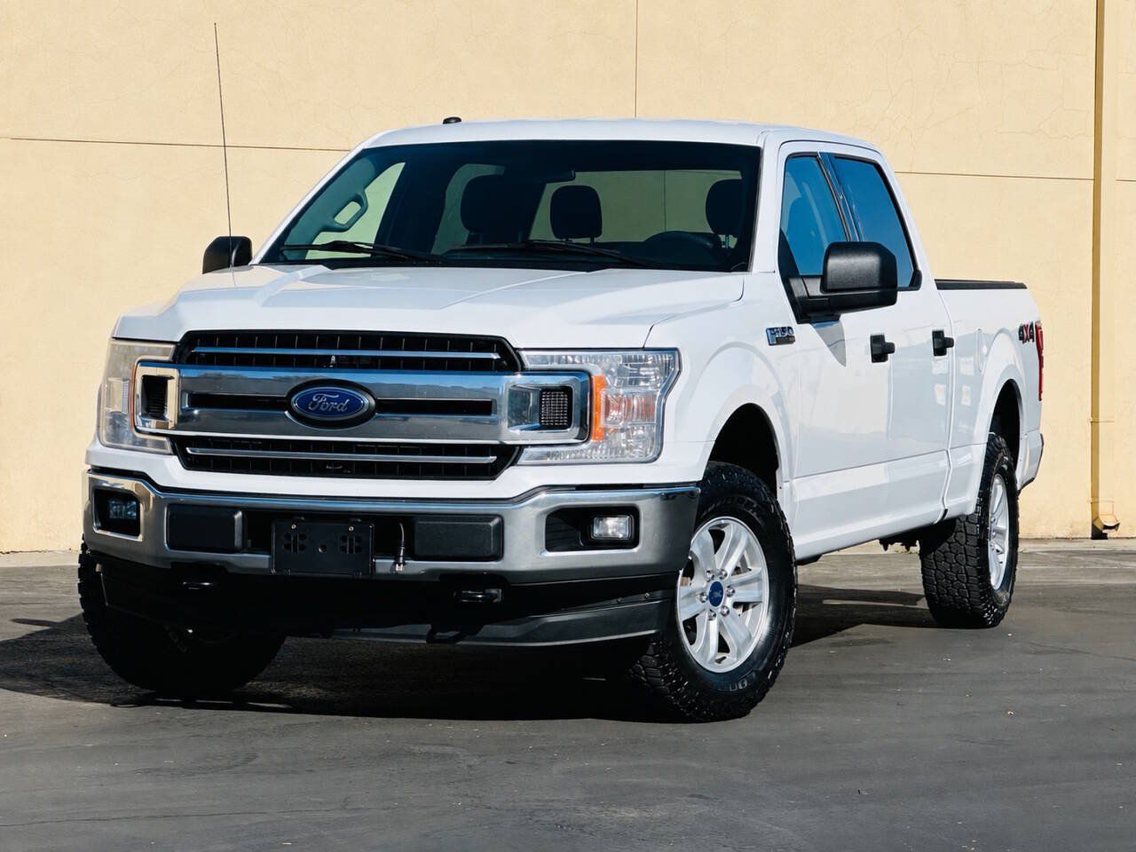 Used 2018 Ford F150 XLT w/ Trailer Tow Package AWD/4WD image 3